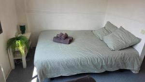 LX144 Bright & refined studio WIFI Mobility lease