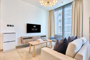STAY BY LATINEM Luxury 2BR Holiday Home W2013 near Downtown