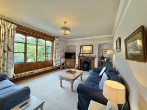5 Belmont Terrace