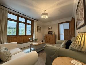 5 Belmont Terrace