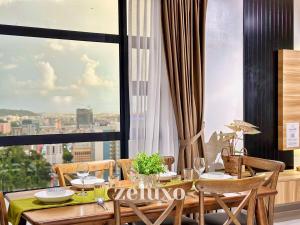 #14 Jesselton Quay Citypads Seaview by Zeluxo