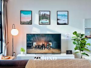 #5 Jesselton Quay City Pads Corner Seaview by Zeluxo