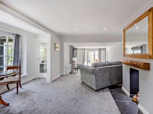 4 Bed in Llanddona 94501