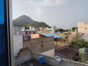 Sri Sai Dwarka Home Stay