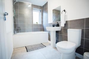 Comfortable 3-bedroom Bolton home