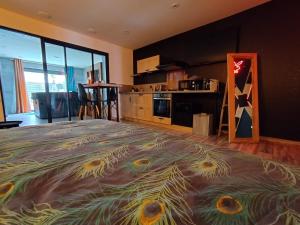 Love room suite jacuzzi sauna pour 2 personnes