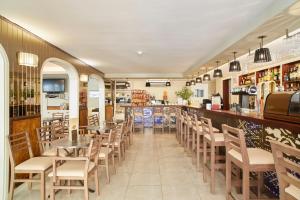 Aptos Casa Luis by Invisa