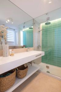 Amapola Palms - recién reformado, frente al mar