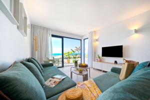 Amapola Palms - recién reformado, frente al mar