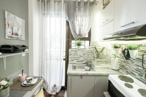 Golden Aurora - Modern Apartment in Egaleo-Athens