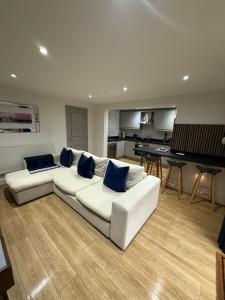 2 Bedroom City Centre Georgian Quarter Apartment