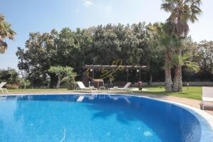 TD Trulli Bruco Large Pool for Family Fun