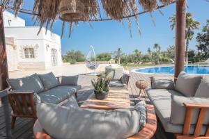 TD Trulli Bruco Large Pool for Family Fun