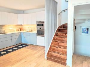 Renovated Fishermans House By The Beach
