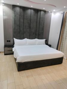 منتجع الكناري