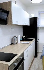 Eight Lamps n Floor Heating