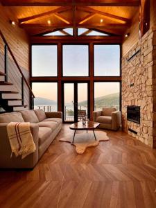 Mountain Log Cabin