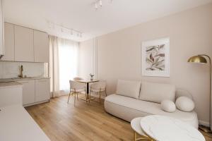 Nowoczesny NEXT Ursus Apartment, Parking, Wi-Fi