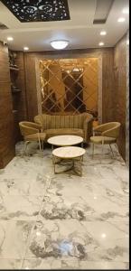 aluxor hotel and Restaurant