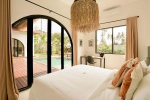 5-BR Villa with Pool & Kids Playground in Kuta