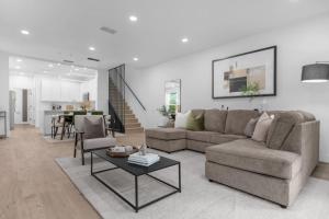 Modern Winter Park Townhome in Prime Location