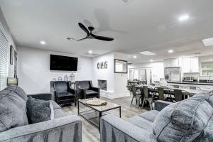 Scottsdalestays 12BR Mansion-500k Pool-AZ Top 10.