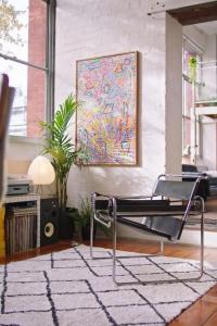 Sleek and Light filledCity Loft Apartment