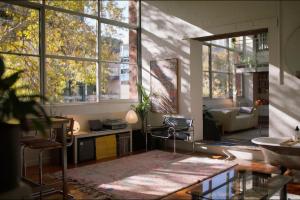 Sleek and Light filledCity Loft Apartment