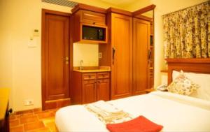 Supra Homes & Service Apartments