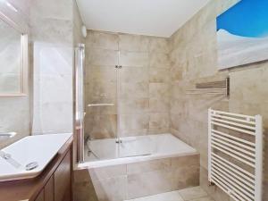 Mont Royal ROB0302 CHARMING & COSY 5 pers