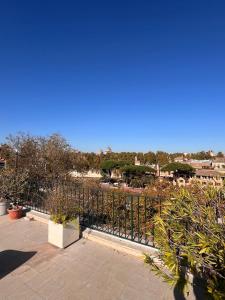 Trastevere four seasons Tiber View