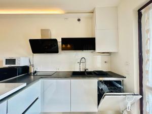 Sole Apt - Relax in piscina nel cuore di Sirmione