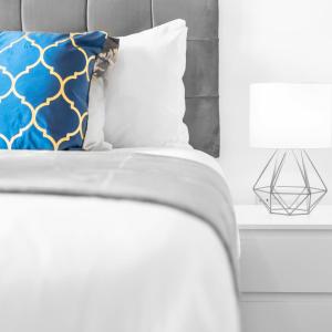 Cozy Two Bed Apartment - Cradley Heath - Smart Tv - Wi-Fi - Parking 49C