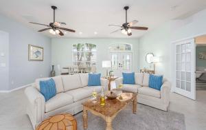 Blue Fish - Cozy vacation rental in Cape Coral