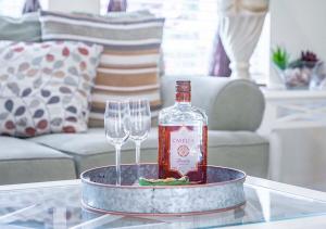 Boca 3b2 bath, Located in a quiet residential nei