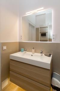 Westend Center Apartment-Prime Location