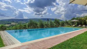 Historic Farmhouse Overlooking San Gimignano