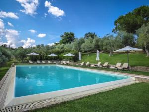 Historic Farmhouse Overlooking San Gimignano