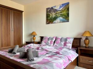 Snow Apartment Bansko Home2Host