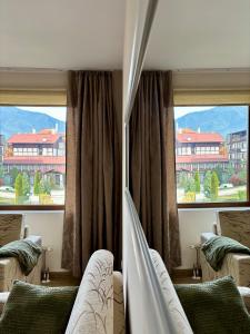 Snow Apartment Bansko Home2Host