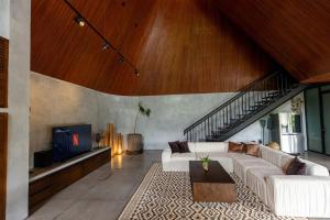 The Wing Ubud - 6BR Boutique Villa Concierge Service