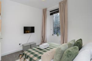 Stylish 1 Bed Edinburgh City Centre Apartment