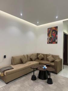 شقة مودرن غرفة وصالة