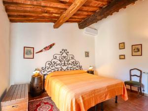 Tuscan Apartment with Pool - Garden and Lake