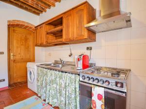 Tuscan Apartment with Pool - Garden and Lake