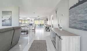 Island Time-Gulf Access Pool Villa with 3 King Beds