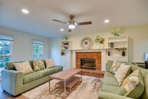 Fully Updated! Suburb Stay Near Sugarloaf Mills