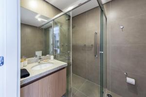 Estúdio moderno a poucos metros do metrô Liberdade