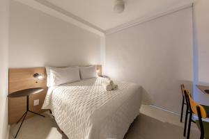 Estúdio moderno a poucos metros do metrô Liberdade