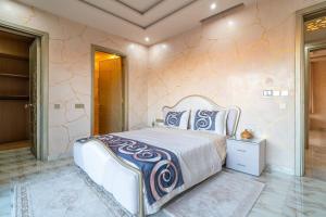 Luxury villa with heated pool and private Hammam